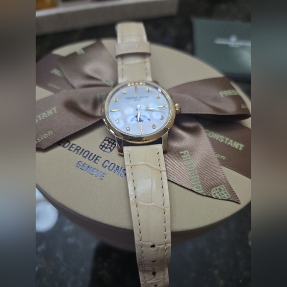 Frederique Constant Slimline Moonphase (like new .no scratches .new battery) - Picture 5 of 12